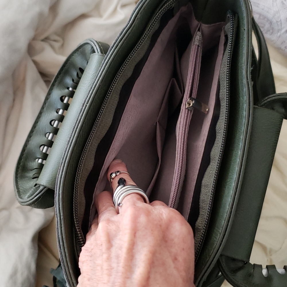 Faux Suede fringe/leather purse - Picture 10 of 17